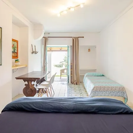 Mariani - Italian Coastal Charm Villa San Felice Circeo