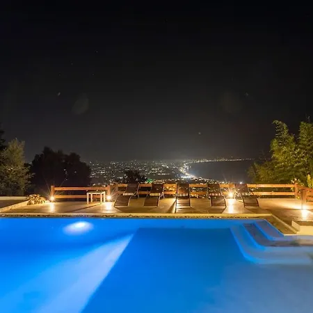 Mariani - Italian Coastal Charm Villa *