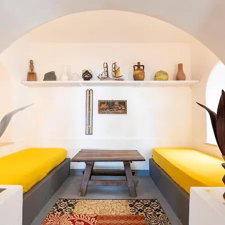 Mariani - Italian Coastal Charm Villa San Felice Circeo