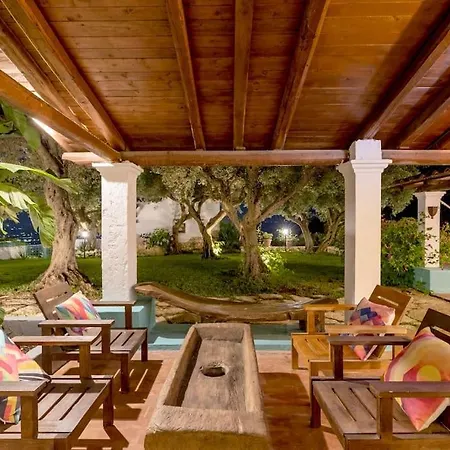Villa Mariani - Italian Coastal Charm