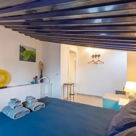 Mariani - Italian Coastal Charm Villa San Felice Circeo